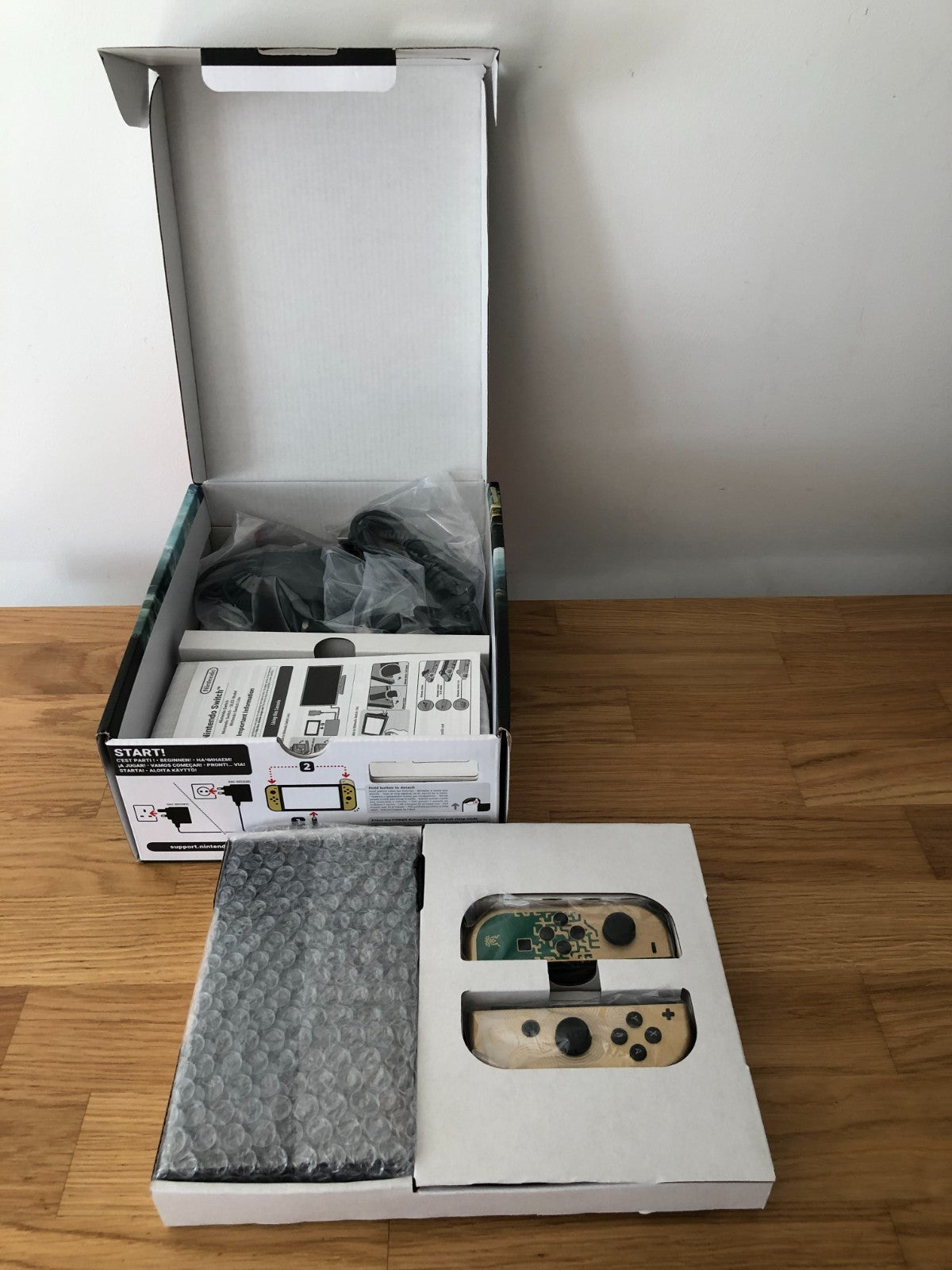 Nintendo Switch OLED Zelda Tears of the Kingdom Edition | Very Good Condition