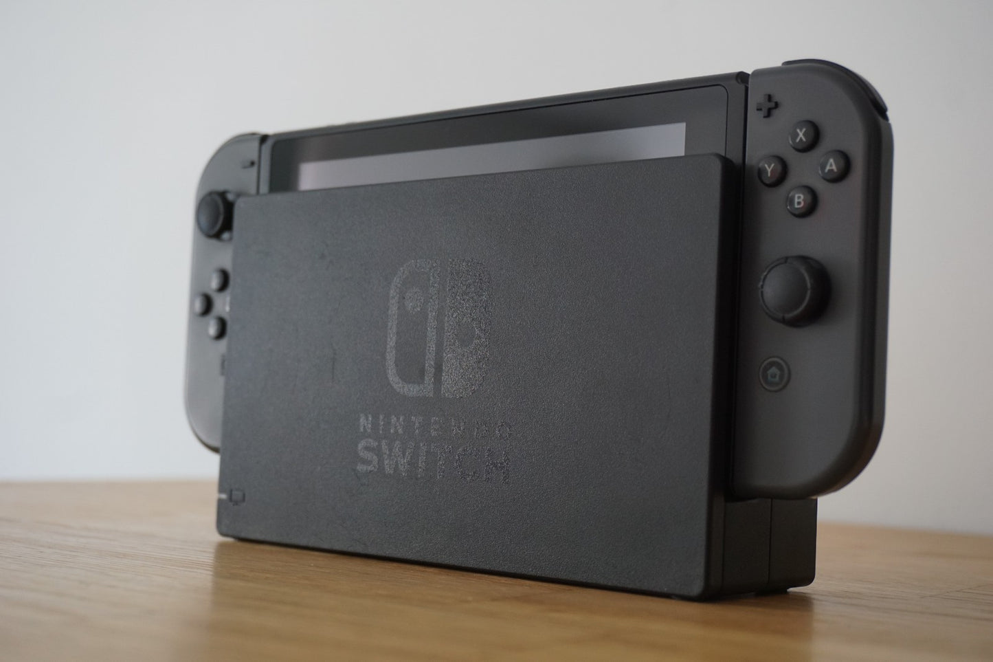 Nintendo Switch Console 32GB Grey - Good Condition | Includes All Acceossies