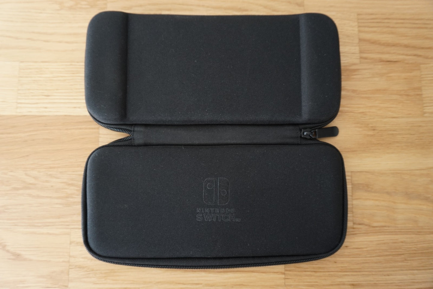 Nintendo Switch Console 32GB Grey - Good Condition | Includes All Acceossies