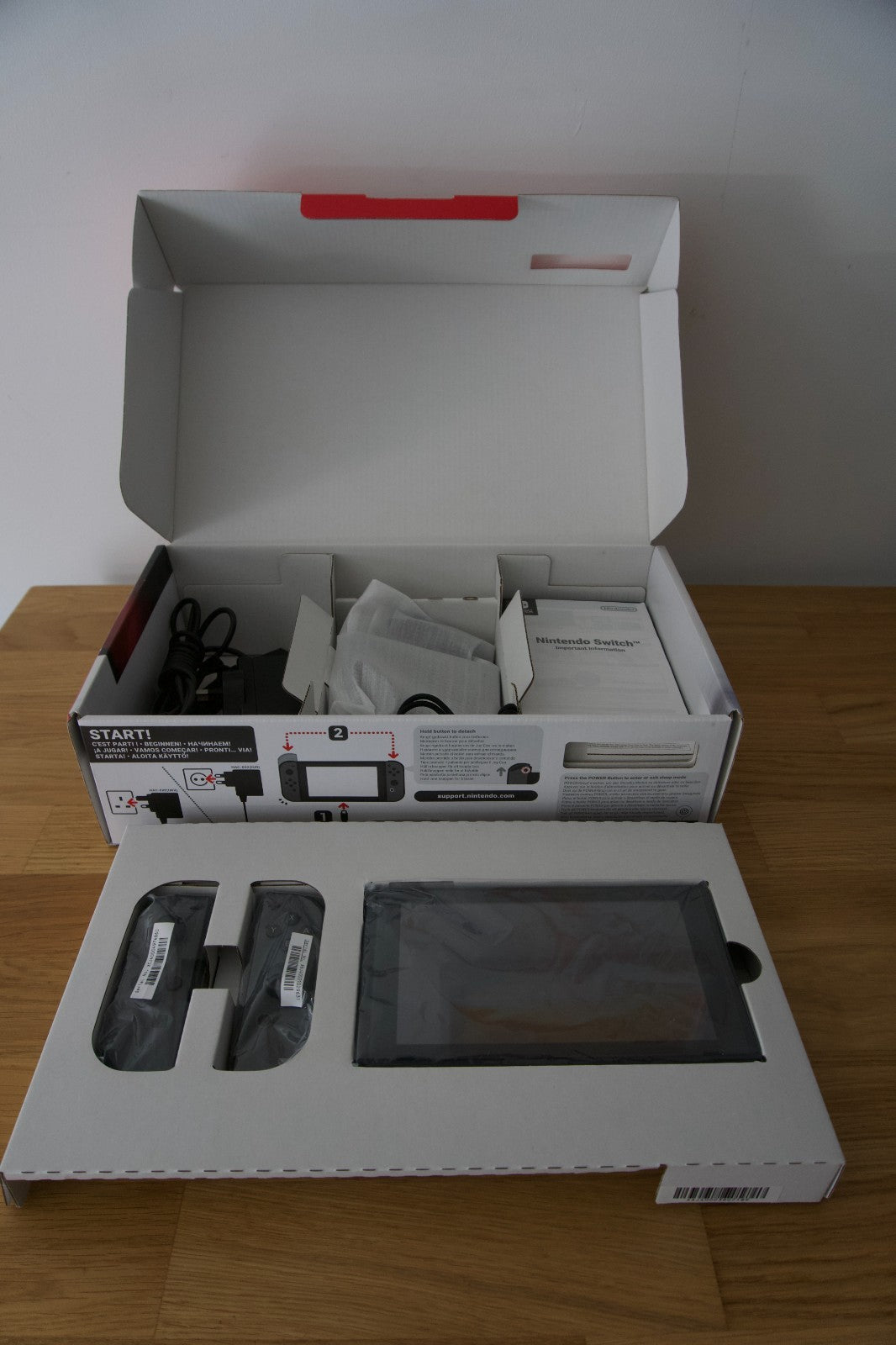 Nintendo Switch Console 32GB Grey - Great Condition | Includes All Acceossies