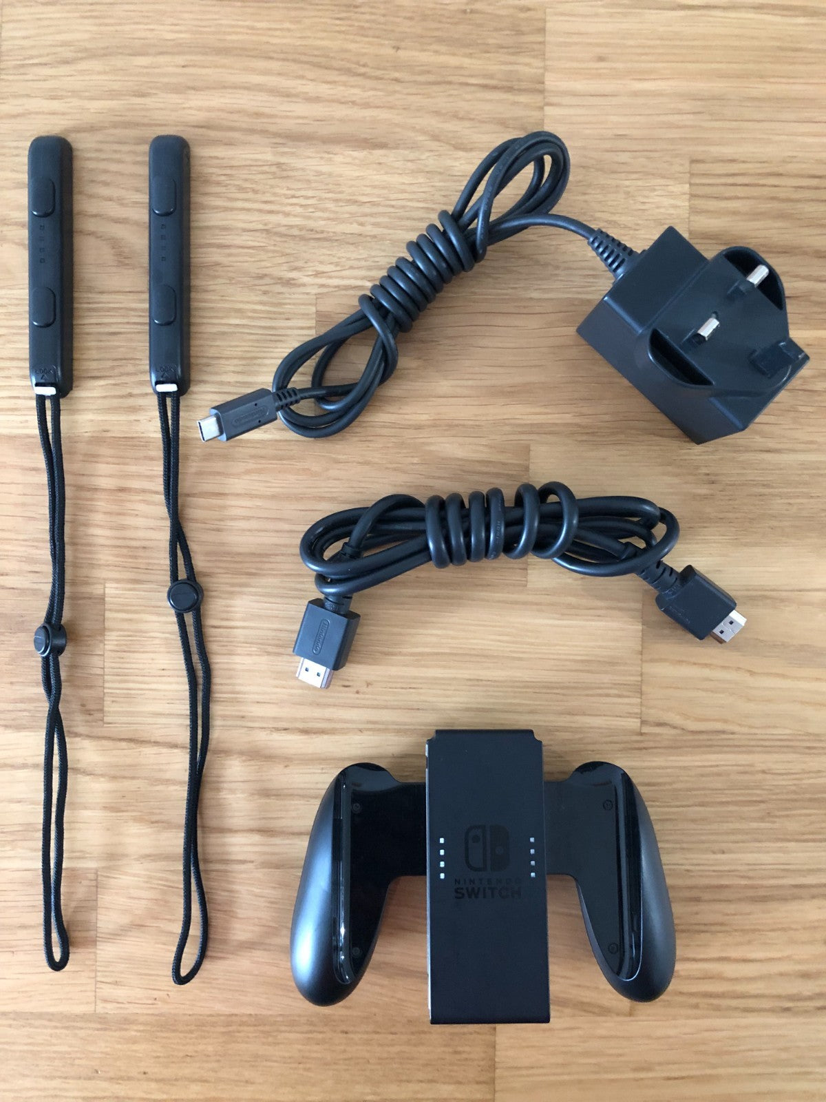 Nintendo Switch Console 32GB | Good Condition | Include all Accessories
