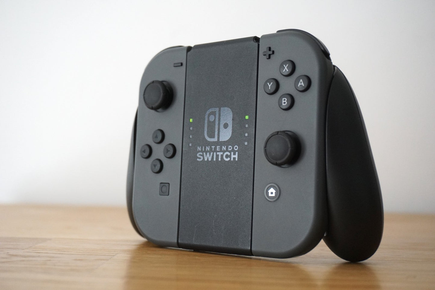 Nintendo Switch Console Bundle: Zelda Breath of the Wild | Very Good Condition