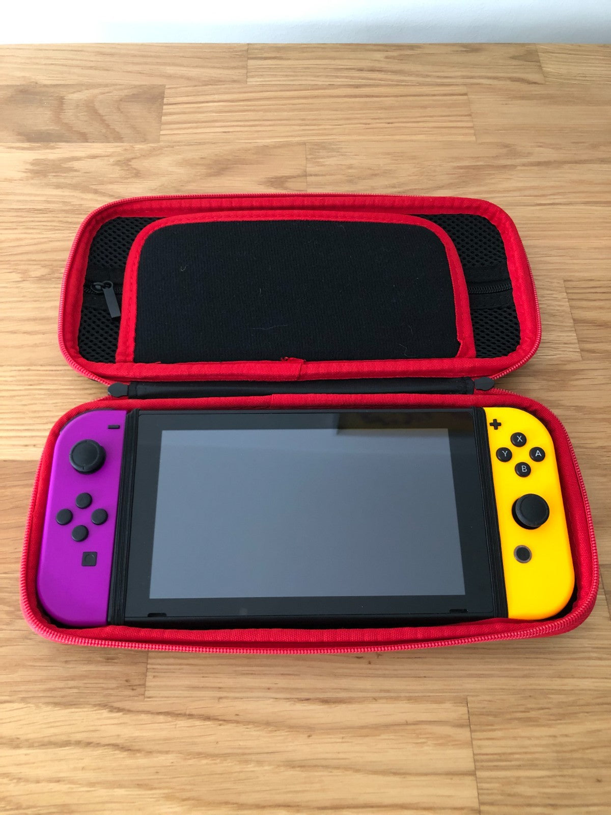 Nintendo Switch Console 32GB | Good Condition | Include all Accessories