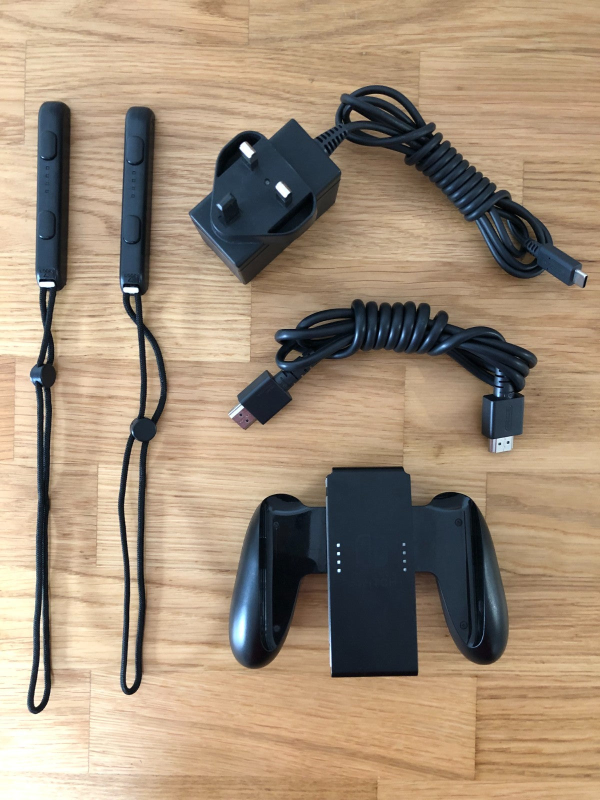 Nintendo Switch Console 32GB | Good Condition | Include all Accessories