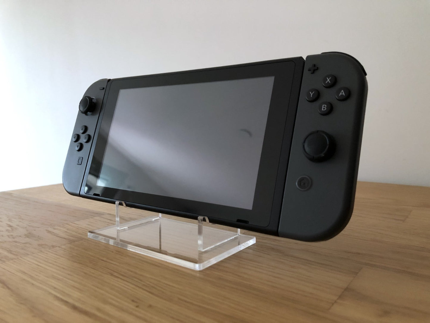 Nintendo Switch Console 32GB Bundle with Mario Kart 8 Deluxe | Good Condition