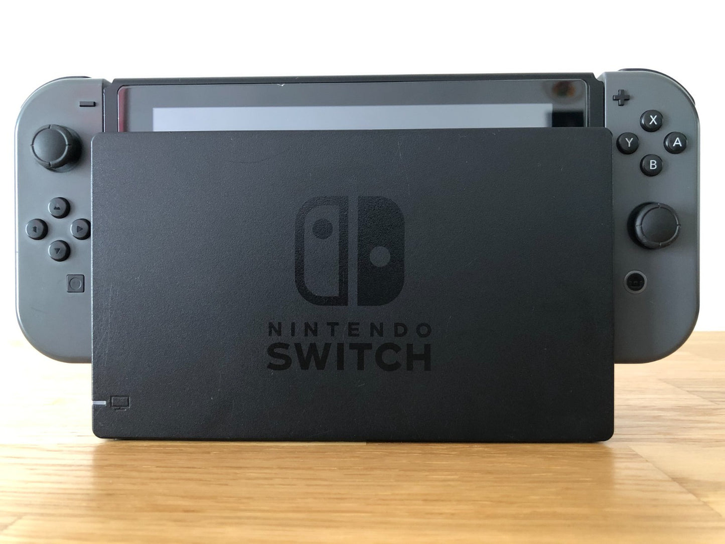 Nintendo Switch Console 32GB | Grey | Good Condition | Includes All Acceossies