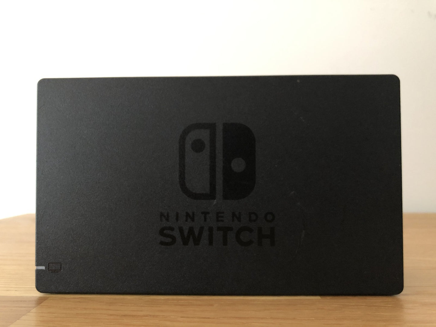 Nintendo Switch Console 32GB Bundle with Mario Kart 8 Deluxe | Good Condition