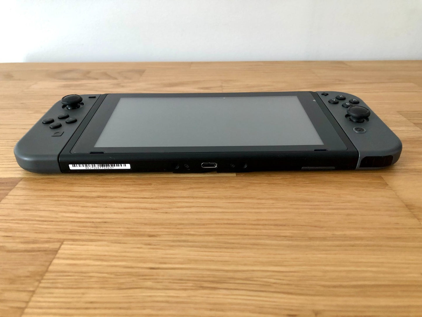Nintendo Switch Console 32GB | Grey | Good Condition | Includes All Acceossies