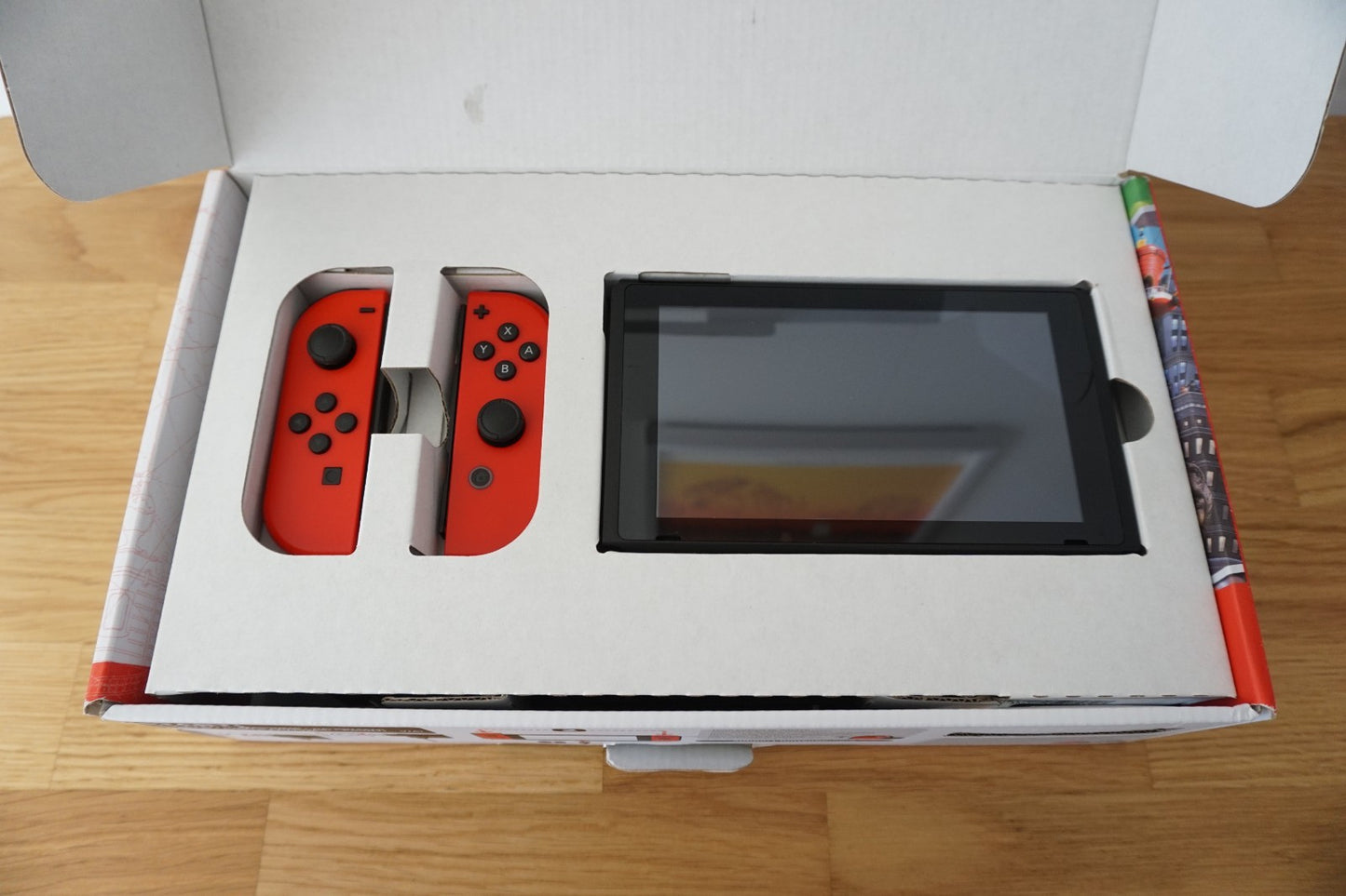 Nintendo Switch Super Mario Odyssey Edition Console Bundle + Super Mario Odyssey