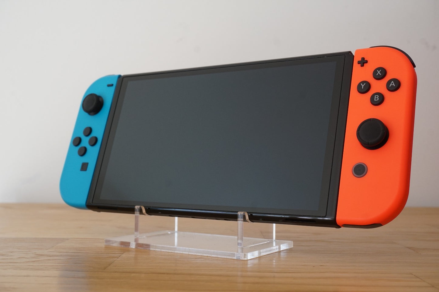 Nintendo Switch OLED Console 64GB Bundle and Zelda Breath of the Wild | Complete