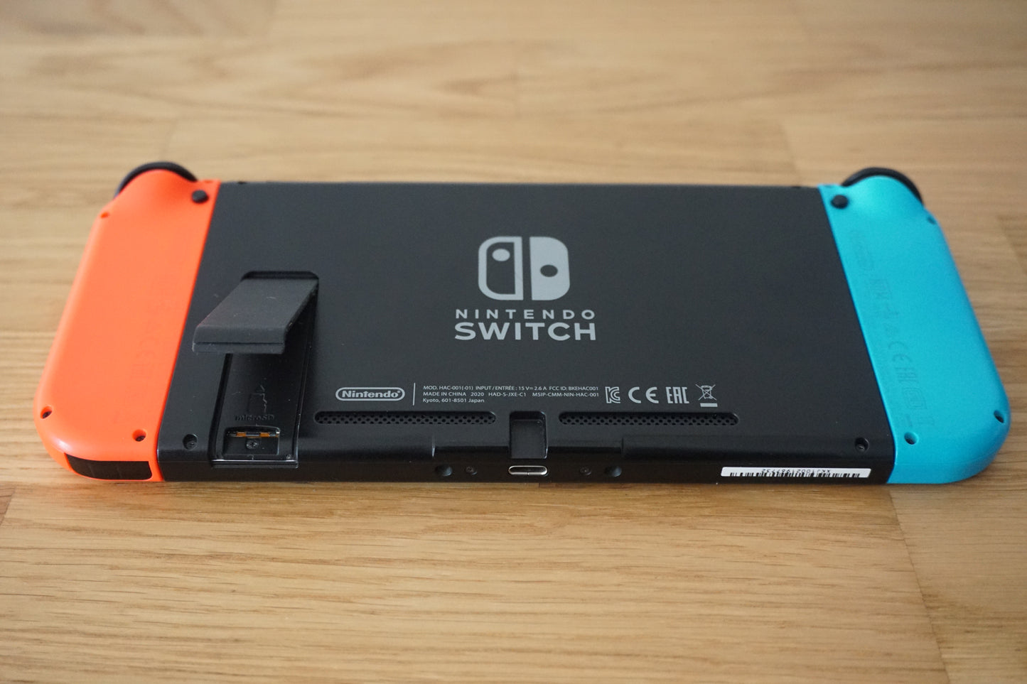Nintendo Switch 32GB Bundle | Neon Blue & Red