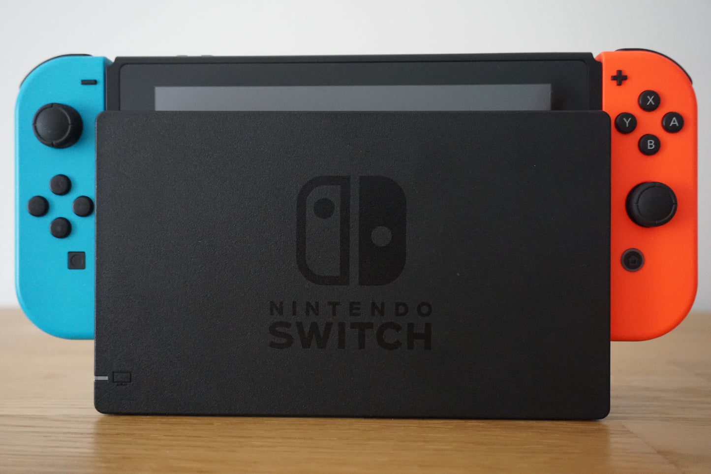 Nintendo Switch 32GB Bundle | Neon Blue & Red