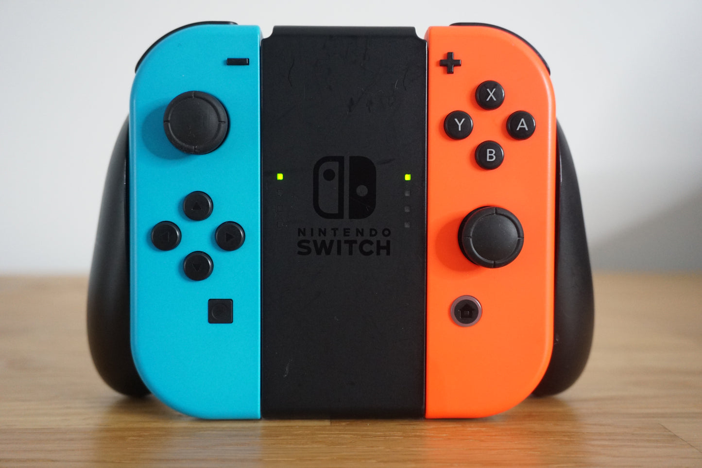 Nintendo Switch 32GB Bundle | Neon Blue & Red