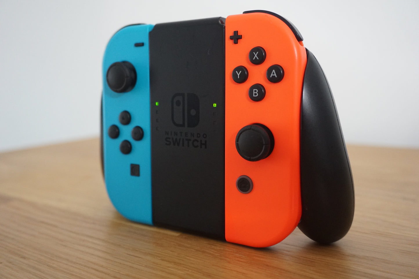 Nintendo Switch 32GB Bundle | Neon Blue & Red