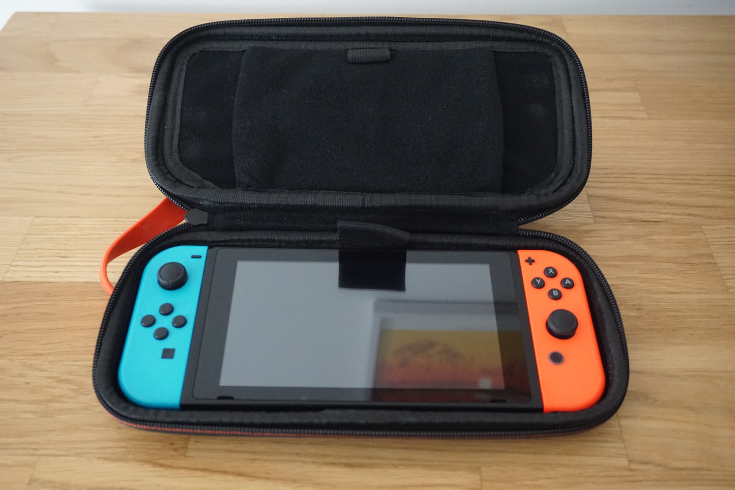 Nintendo Switch 32GB Bundle | Neon Blue & Red