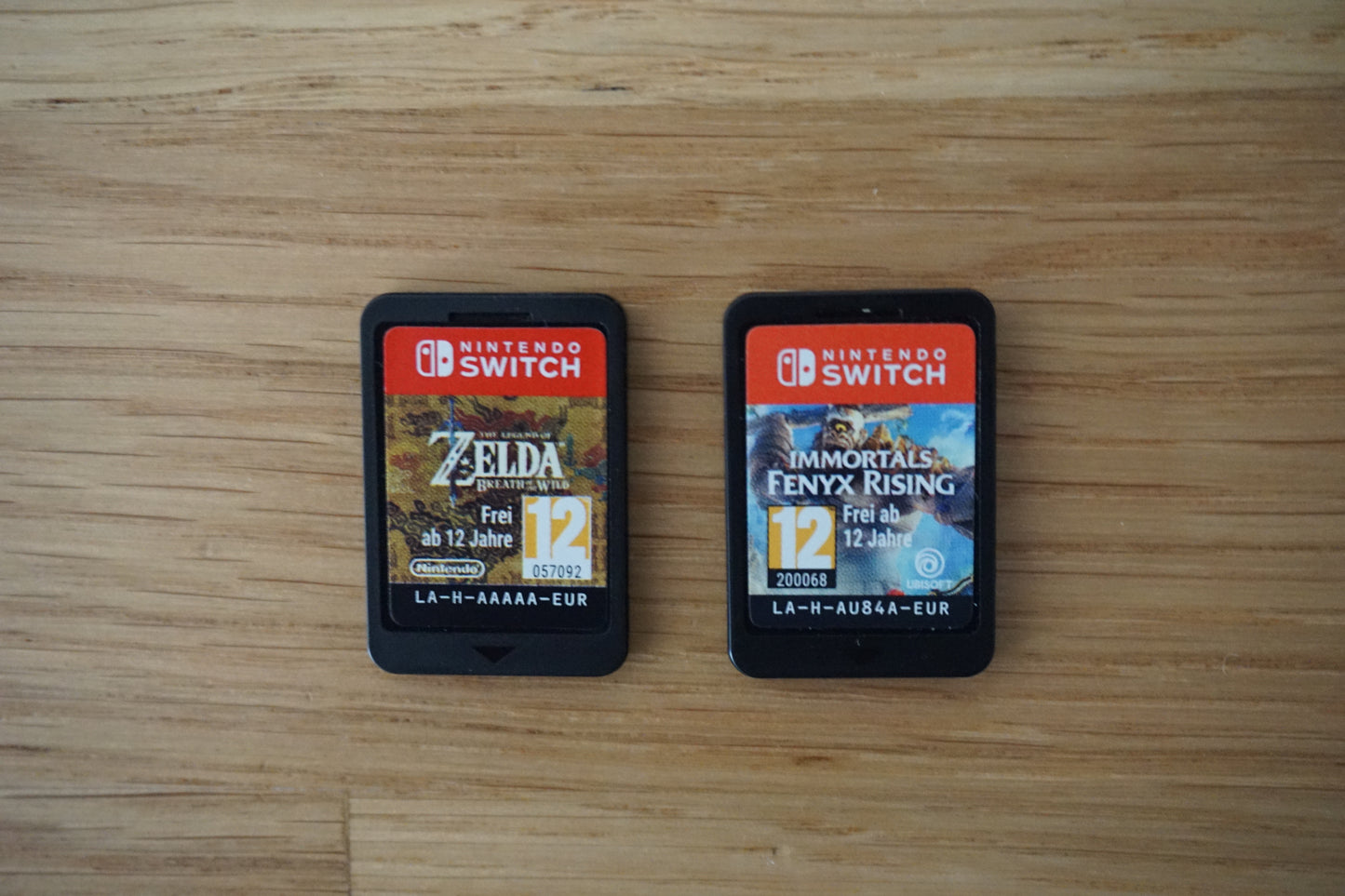 Nintendo Switch 32GB Bundle | Neon Blue & Red
