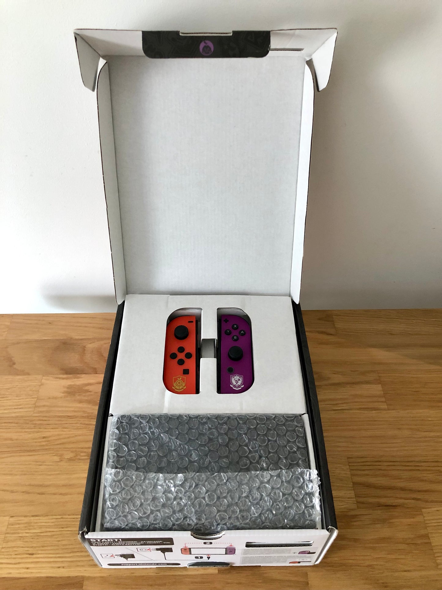 Nintendo Switch OLED | Pokémon Scarlet and Violet Limited Edition