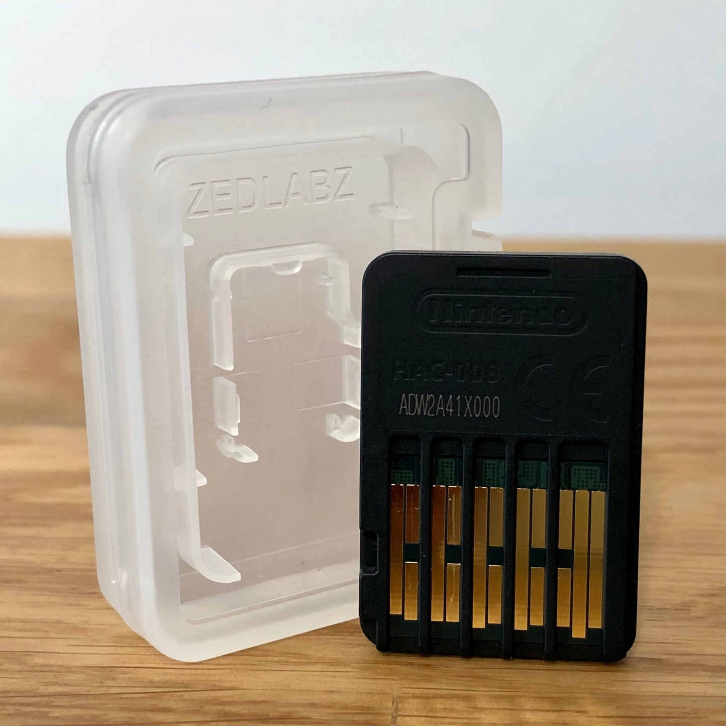 Cartridge back of Pokémon: Let’s go Pikachu for Nintendo Switch, showing data pins.