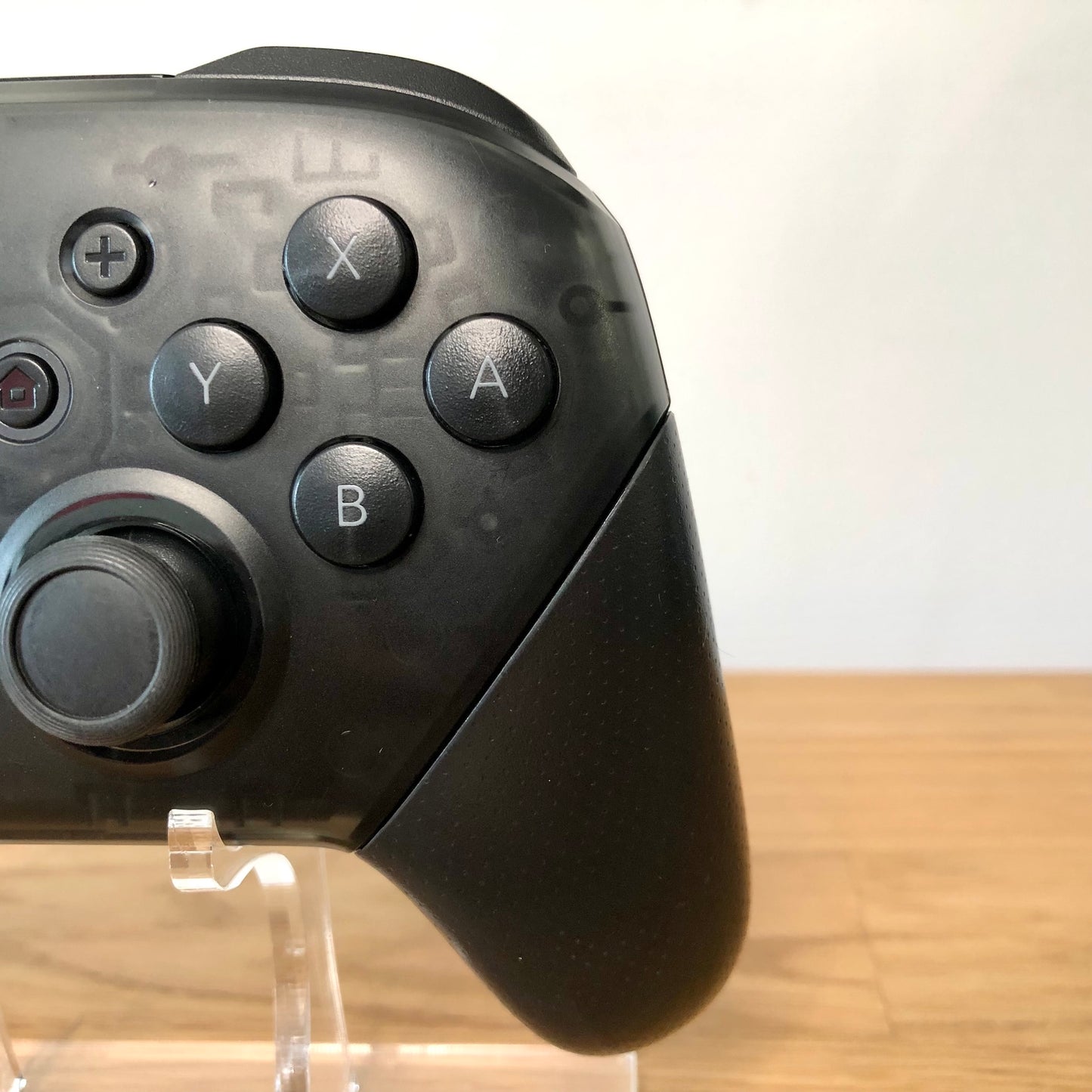 Close up view of Nintendo Switch Pro Controller right side. Highlighting the right side buttons condition.