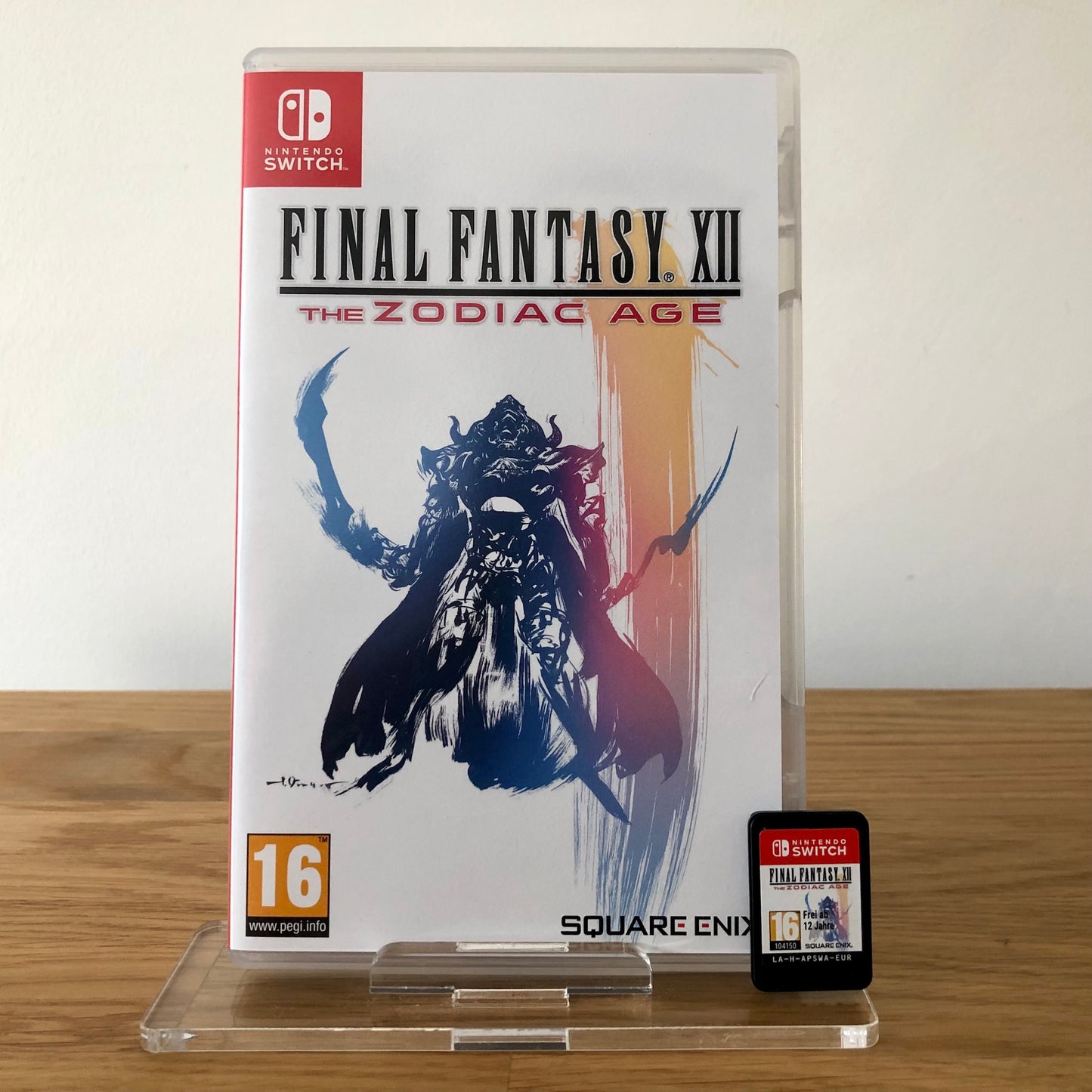 Front cover of Final Fantasy XII The Zodiac Age for Nintendo Switch, featuring game artwork, title, and front of cartridge.