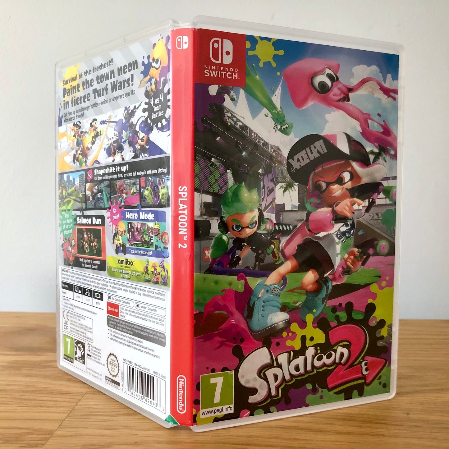 Angled front view of Splatoon 2 for Nintendo Switch, highlighting cover artwork and case.