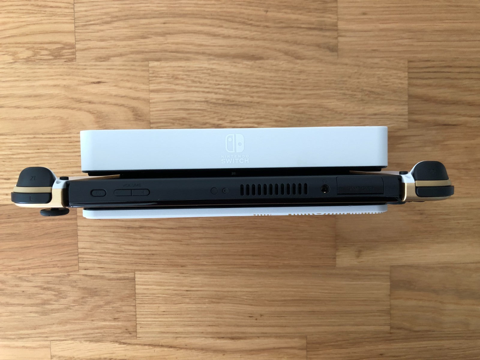 Nintendo Switch OLED Zelda Tears of the Kingdom Edition | Very Good Condition