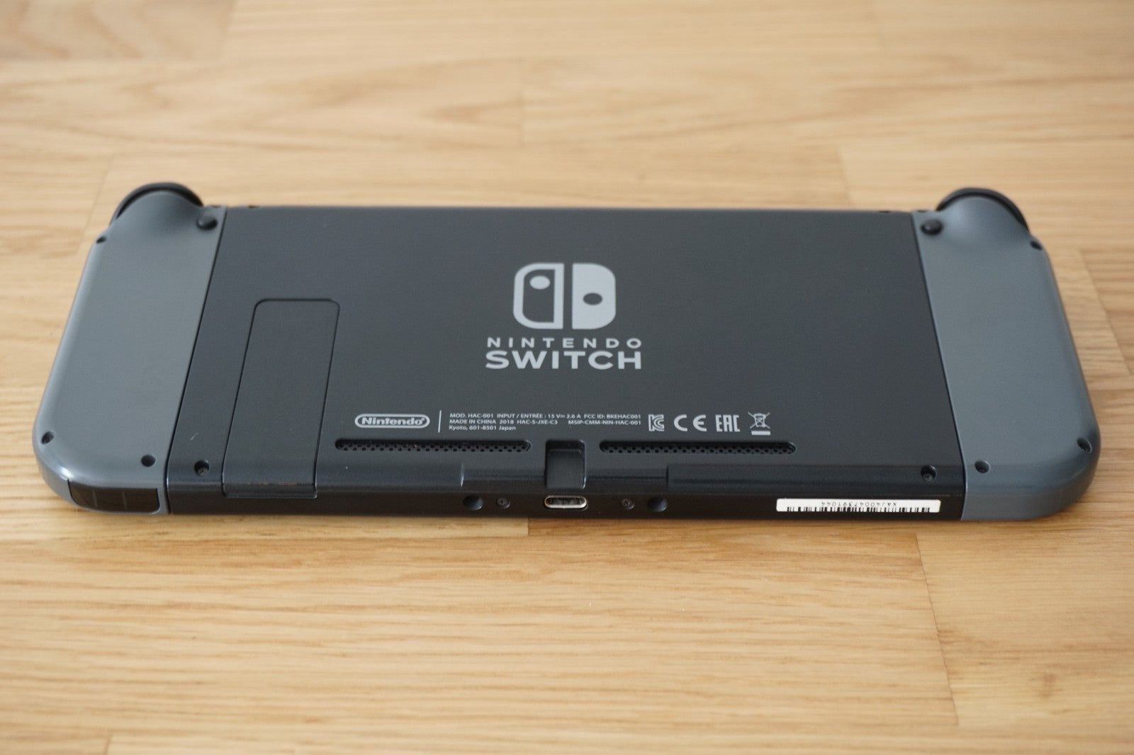 Nintendo Switch Console 32GB Grey - Good Condition | Includes All Acceossies