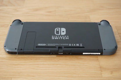 Nintendo Switch Console 32GB Grey - Good Condition | Includes All Acceossies