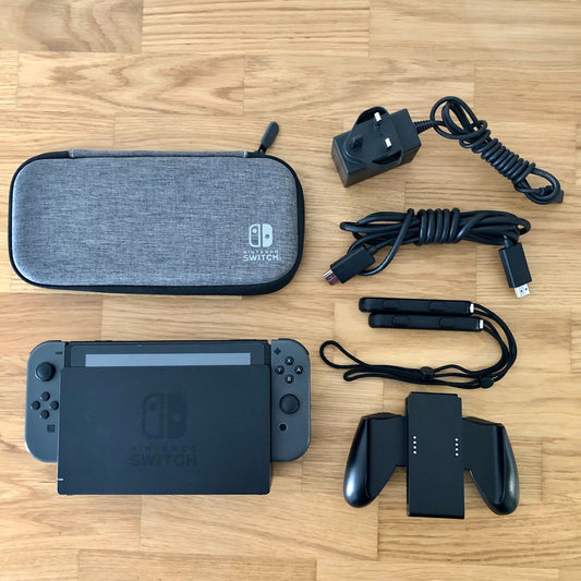 Nintendo Switch Console 32GB | Grey | Good Condition | Includes All Acceossies