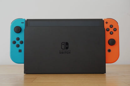 Nintendo Switch OLED Console 64GB Bundle and Zelda Breath of the Wild | Complete