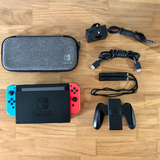 Nintendo Switch Console 32GB | Good Condition | Include all  Accessories