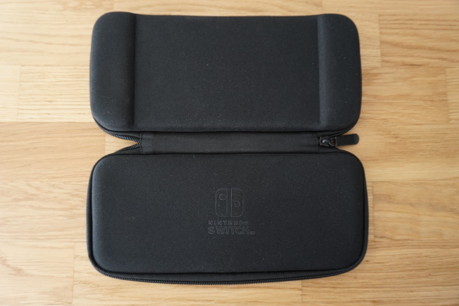 Nintendo Switch Console 32GB Grey - Good Condition | Includes All Acceossies