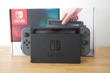 Nintendo Switch Console 32GB Grey - Great Condition | Includes All Acceossies