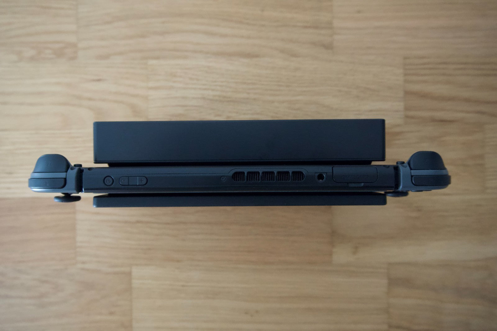 Nintendo Switch Console 32GB Grey - Great Condition | Includes All Acceossies