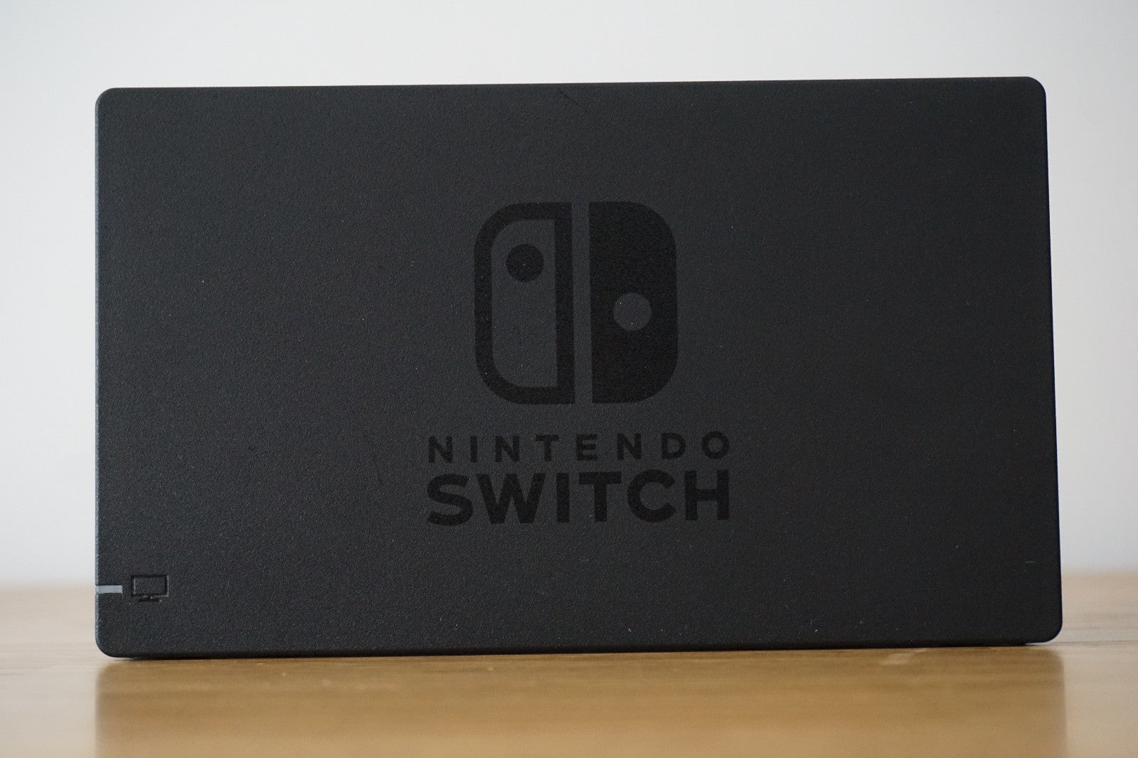 Nintendo Switch Super Mario Odyssey Edition Console Bundle + Super Mario Odyssey