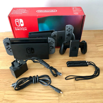 Nintendo Switch Console 32GB | Grey | Good Condition | Includes All Acceossies