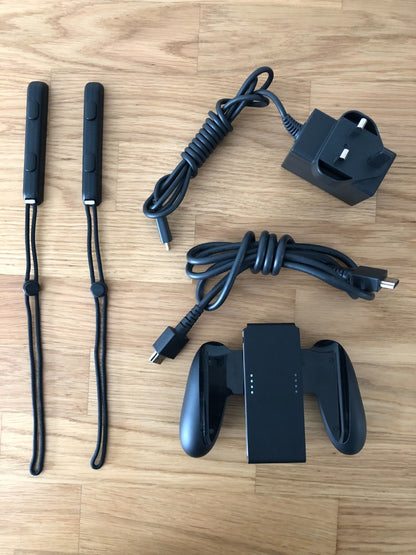 Nintendo Switch Console 32GB | Grey | Good Condition | Includes All Acceossies