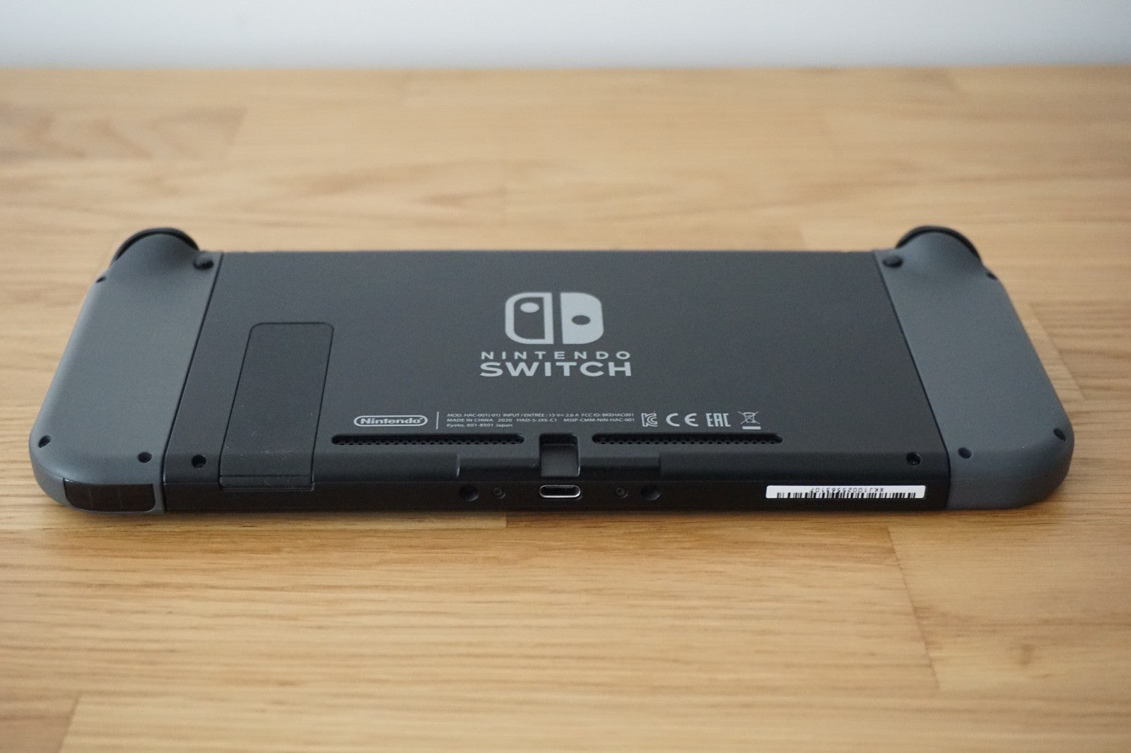 Nintendo Switch Console Bundle: Zelda Breath of the Wild | Very Good Condition