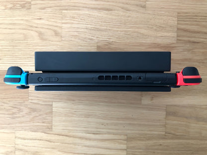 Nintendo Switch Console 32GB | Very Good Condition | Include all  Accessories