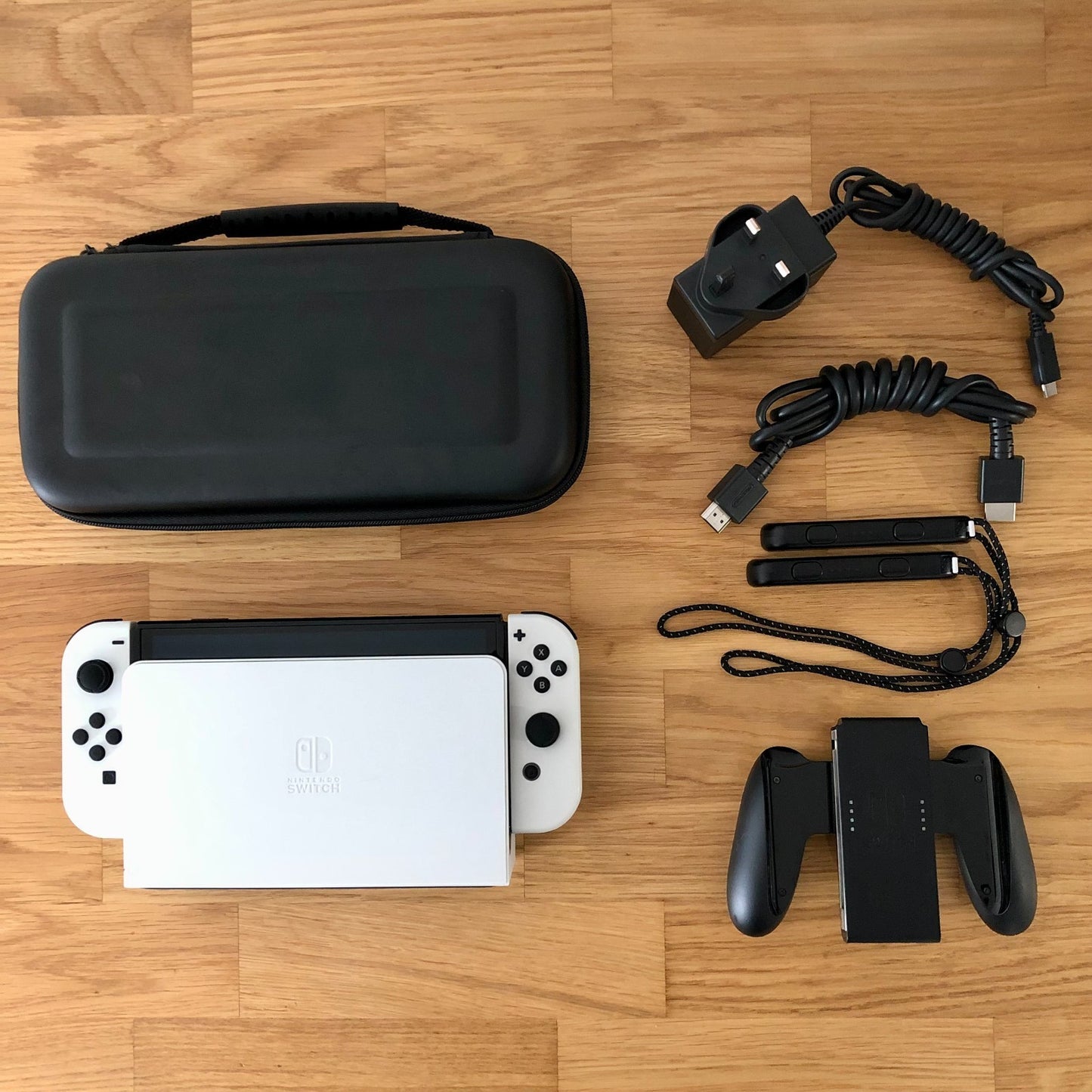 Nintendo Switch OLED Console 64GB White | Good Condition | All Accessories
