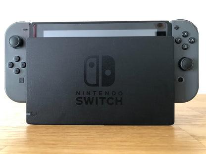 Nintendo Switch Console 32GB | Grey | Good Condition | Includes All Acceossies