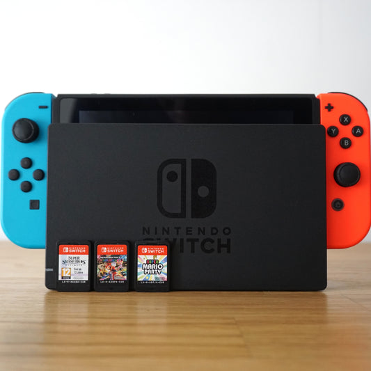 Nintendo Switch 32GB | Bundle