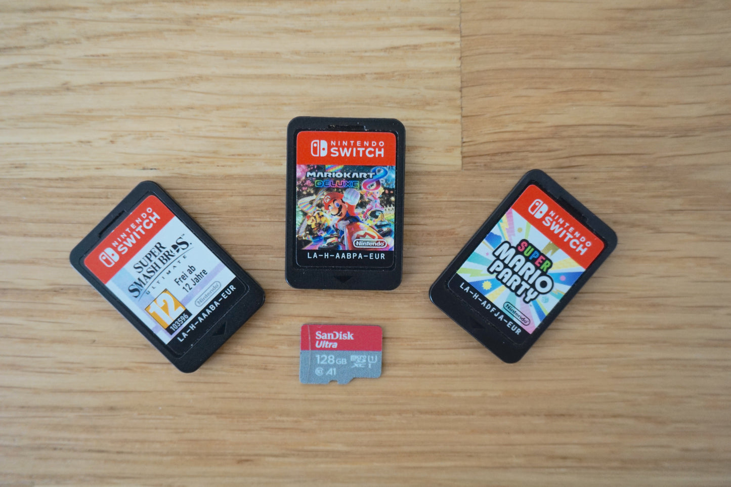 Nintendo Switch 32GB | Bundle