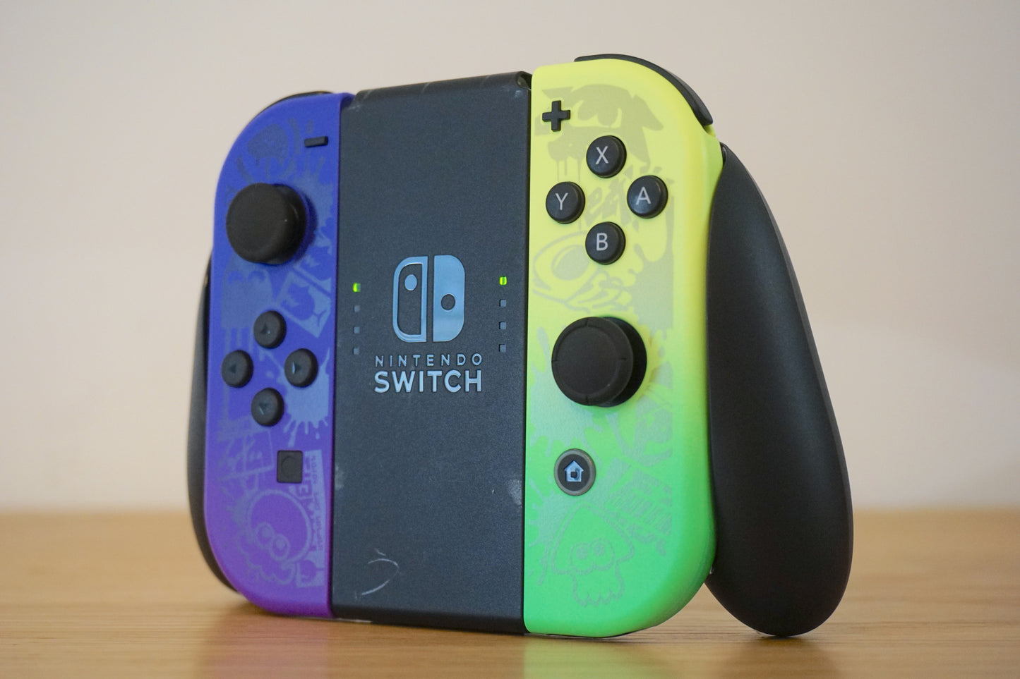 Nintendo Switch OLED 64GB: Splatoon 3 Edition Bundle