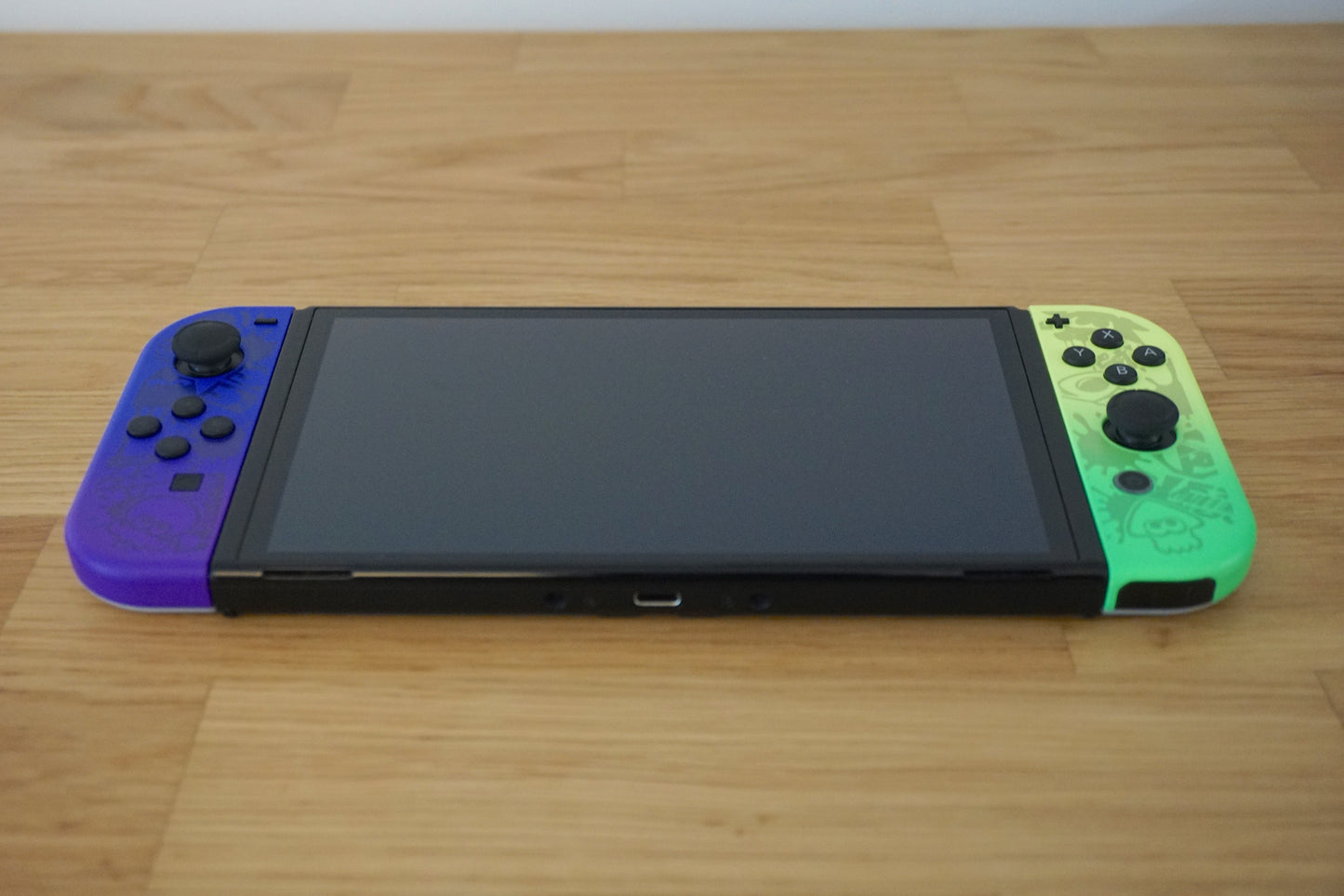 Nintendo Switch OLED 64GB: Splatoon 3 Edition Bundle